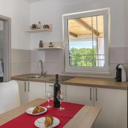 Beautiful In With Kitchen * Marcana